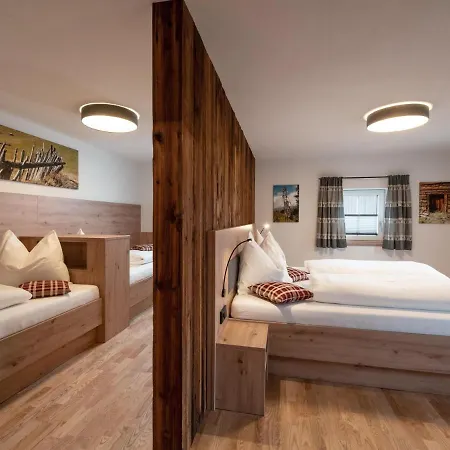 Am Hof Untertann Farm stay Kirchberg in Tirol